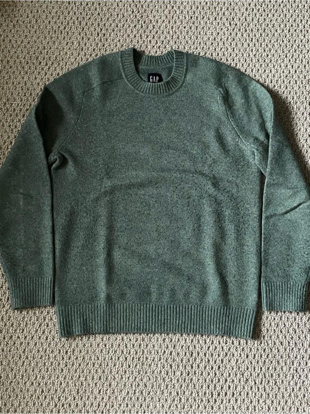 GAP classic crewneck
